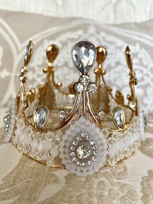 Large Vintage Crown